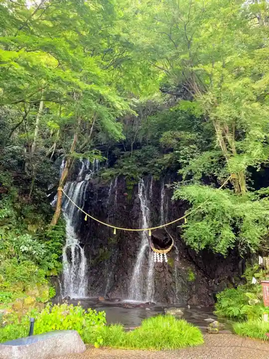 玉簾神社(神奈川県)