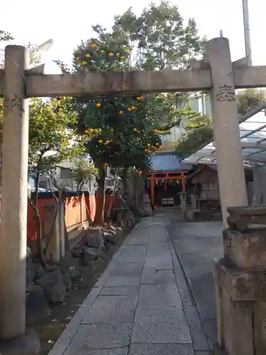 正一位稲荷神社の鳥居