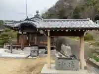榮福寺の{uncategorized: "未分類", other: "その他", undefined: "問題あり", building: "その他建物", grave: "お墓", sacred_gate: "鳥居", guardian: "狛犬", statue: "像", buddha: "仏像", history: "歴史", nature: "自然", garden: "庭園", animal: "動物", pagoda: "塔", temizu: "手水舎", mountain_gate: "山門・神門", sanctuary: "本殿・本堂", subordinate: "末社・摂社", art: "芸術", scenery: "景色", jizo: "地蔵", ema: "絵馬", goshuin: "御朱印", omikuji: "おみくじ", items: "授与品その他", amulet: "お守り", goshuincho: "御朱印帳", eats: "食事", festival: "お祭り", votive_dance: "神楽", shichigosan: "七五三参", wedding: "結婚式", experience: "体験その他", initially: "初詣", around: "周辺", anti_infection: "感染症対策"}
