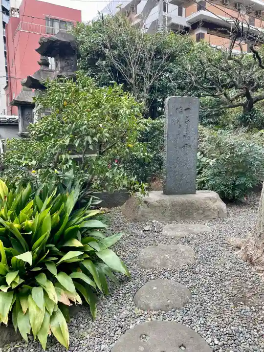 龍泉寺の{uncategorized: "未分類", other: "その他", undefined: "問題あり", building: "その他建物", grave: "お墓", sacred_gate: "鳥居", guardian: "狛犬", statue: "像", buddha: "仏像", history: "歴史", nature: "自然", garden: "庭園", animal: "動物", pagoda: "塔", temizu: "手水舎", mountain_gate: "山門・神門", sanctuary: "本殿・本堂", subordinate: "末社・摂社", art: "芸術", scenery: "景色", jizo: "地蔵", ema: "絵馬", goshuin: "御朱印", omikuji: "おみくじ", items: "授与品その他", amulet: "お守り", goshuincho: "御朱印帳", eats: "食事", festival: "お祭り", votive_dance: "神楽", shichigosan: "七五三参", wedding: "結婚式", experience: "体験その他", initially: "初詣", around: "周辺", anti_infection: "感染症対策"}