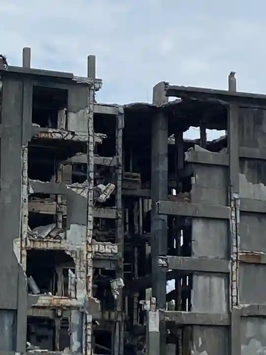 端島神社の{uncategorized: "未分類", other: "その他", undefined: "問題あり", building: "その他建物", grave: "お墓", sacred_gate: "鳥居", guardian: "狛犬", statue: "像", buddha: "仏像", history: "歴史", nature: "自然", garden: "庭園", animal: "動物", pagoda: "塔", temizu: "手水舎", mountain_gate: "山門・神門", sanctuary: "本殿・本堂", subordinate: "末社・摂社", art: "芸術", scenery: "景色", jizo: "地蔵", ema: "絵馬", goshuin: "御朱印", omikuji: "おみくじ", items: "授与品その他", amulet: "お守り", goshuincho: "御朱印帳", eats: "食事", festival: "お祭り", votive_dance: "神楽", shichigosan: "七五三参", wedding: "結婚式", experience: "体験その他", initially: "初詣", around: "周辺", anti_infection: "感染症対策"}