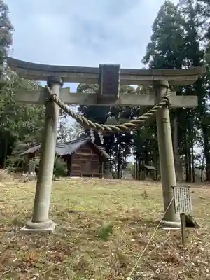 近津神社の鳥居
