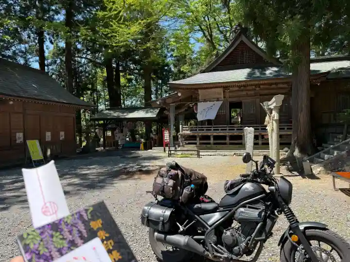 鏑八幡神社の{uncategorized: "未分類", other: "その他", undefined: "問題あり", building: "その他建物", grave: "お墓", sacred_gate: "鳥居", guardian: "狛犬", statue: "像", buddha: "仏像", history: "歴史", nature: "自然", garden: "庭園", animal: "動物", pagoda: "塔", temizu: "手水舎", mountain_gate: "山門・神門", sanctuary: "本殿・本堂", subordinate: "末社・摂社", art: "芸術", scenery: "景色", jizo: "地蔵", ema: "絵馬", goshuin: "御朱印", omikuji: "おみくじ", items: "授与品その他", amulet: "お守り", goshuincho: "御朱印帳", eats: "食事", festival: "お祭り", votive_dance: "神楽", shichigosan: "七五三参", wedding: "結婚式", experience: "体験その他", initially: "初詣", around: "周辺", anti_infection: "感染症対策"}