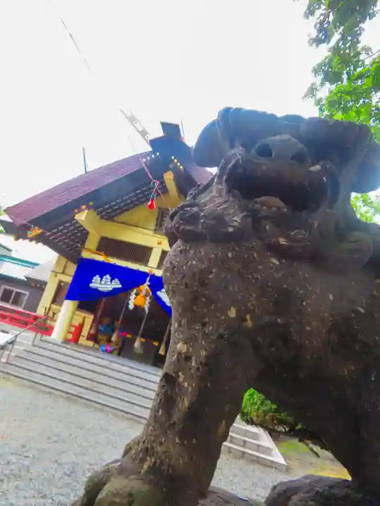 江南神社の狛犬