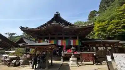 岡寺（龍蓋寺）の{uncategorized: "未分類", other: "その他", undefined: "問題あり", building: "その他建物", grave: "お墓", sacred_gate: "鳥居", guardian: "狛犬", statue: "像", buddha: "仏像", history: "歴史", nature: "自然", garden: "庭園", animal: "動物", pagoda: "塔", temizu: "手水舎", mountain_gate: "山門・神門", sanctuary: "本殿・本堂", subordinate: "末社・摂社", art: "芸術", scenery: "景色", jizo: "地蔵", ema: "絵馬", goshuin: "御朱印", omikuji: "おみくじ", items: "授与品その他", amulet: "お守り", goshuincho: "御朱印帳", eats: "食事", festival: "お祭り", votive_dance: "神楽", shichigosan: "七五三参", wedding: "結婚式", experience: "体験その他", initially: "初詣", around: "周辺", anti_infection: "感染症対策"}