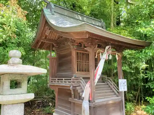 三尾神社の末社