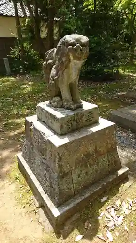 八日市普活廼神社の狛犬