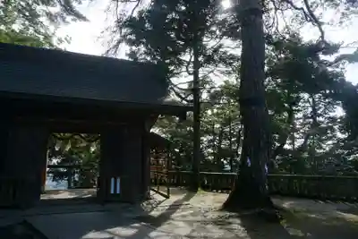 唐澤山神社の山門・神門