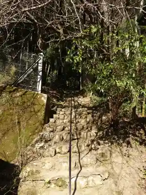 天津神社の{uncategorized: "未分類", other: "その他", undefined: "問題あり", building: "その他建物", grave: "お墓", sacred_gate: "鳥居", guardian: "狛犬", statue: "像", buddha: "仏像", history: "歴史", nature: "自然", garden: "庭園", animal: "動物", pagoda: "塔", temizu: "手水舎", mountain_gate: "山門・神門", sanctuary: "本殿・本堂", subordinate: "末社・摂社", art: "芸術", scenery: "景色", jizo: "地蔵", ema: "絵馬", goshuin: "御朱印", omikuji: "おみくじ", items: "授与品その他", amulet: "お守り", goshuincho: "御朱印帳", eats: "食事", festival: "お祭り", votive_dance: "神楽", shichigosan: "七五三参", wedding: "結婚式", experience: "体験その他", initially: "初詣", around: "周辺", anti_infection: "感染症対策"}
