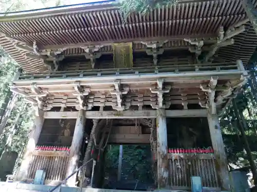 大宝寺の山門