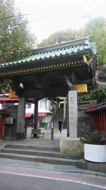 王子稲荷神社の山門・神門