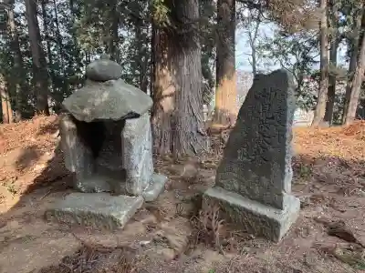 八幡神社の{uncategorized: "未分類", other: "その他", undefined: "問題あり", building: "その他建物", grave: "お墓", sacred_gate: "鳥居", guardian: "狛犬", statue: "像", buddha: "仏像", history: "歴史", nature: "自然", garden: "庭園", animal: "動物", pagoda: "塔", temizu: "手水舎", mountain_gate: "山門・神門", sanctuary: "本殿・本堂", subordinate: "末社・摂社", art: "芸術", scenery: "景色", jizo: "地蔵", ema: "絵馬", goshuin: "御朱印", omikuji: "おみくじ", items: "授与品その他", amulet: "お守り", goshuincho: "御朱印帳", eats: "食事", festival: "お祭り", votive_dance: "神楽", shichigosan: "七五三参", wedding: "結婚式", experience: "体験その他", initially: "初詣", around: "周辺", anti_infection: "感染症対策"}
