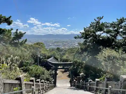 琴彈八幡宮の鳥居