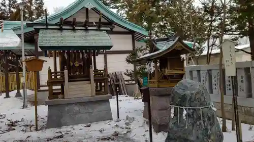 刈田神社の末社