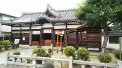 泉井上神社の建物その他