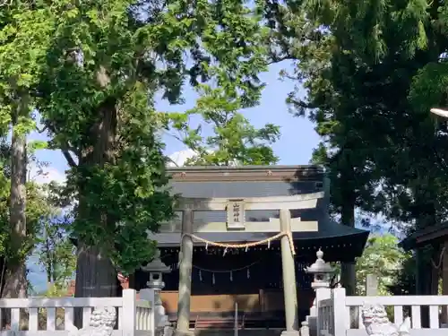 山郷神社の鳥居