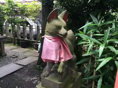 四谷於岩稲荷田宮神社の狛犬