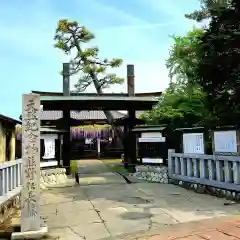 行興寺の山門