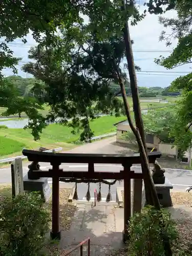 八幡神社の鳥居