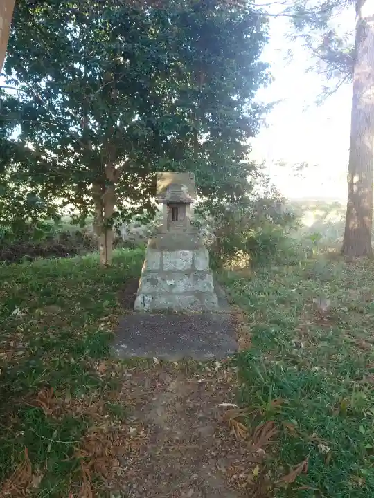 淡洲神社(太郎丸)の{uncategorized: "未分類", other: "その他", undefined: "問題あり", building: "その他建物", grave: "お墓", sacred_gate: "鳥居", guardian: "狛犬", statue: "像", buddha: "仏像", history: "歴史", nature: "自然", garden: "庭園", animal: "動物", pagoda: "塔", temizu: "手水舎", mountain_gate: "山門・神門", sanctuary: "本殿・本堂", subordinate: "末社・摂社", art: "芸術", scenery: "景色", jizo: "地蔵", ema: "絵馬", goshuin: "御朱印", omikuji: "おみくじ", items: "授与品その他", amulet: "お守り", goshuincho: "御朱印帳", eats: "食事", festival: "お祭り", votive_dance: "神楽", shichigosan: "七五三参", wedding: "結婚式", experience: "体験その他", initially: "初詣", around: "周辺", anti_infection: "感染症対策"}
