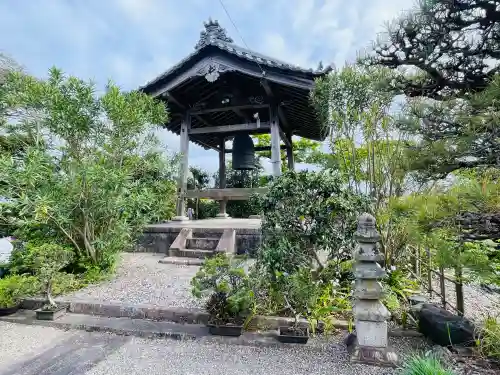 慈眼寺の{uncategorized: "未分類", other: "その他", undefined: "問題あり", building: "その他建物", grave: "お墓", sacred_gate: "鳥居", guardian: "狛犬", statue: "像", buddha: "仏像", history: "歴史", nature: "自然", garden: "庭園", animal: "動物", pagoda: "塔", temizu: "手水舎", mountain_gate: "山門・神門", sanctuary: "本殿・本堂", subordinate: "末社・摂社", art: "芸術", scenery: "景色", jizo: "地蔵", ema: "絵馬", goshuin: "御朱印", omikuji: "おみくじ", items: "授与品その他", amulet: "お守り", goshuincho: "御朱印帳", eats: "食事", festival: "お祭り", votive_dance: "神楽", shichigosan: "七五三参", wedding: "結婚式", experience: "体験その他", initially: "初詣", around: "周辺", anti_infection: "感染症対策"}