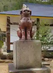 岡山縣護國神社の狛犬