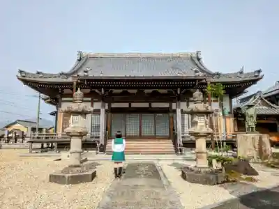 真慶寺の本殿・本堂