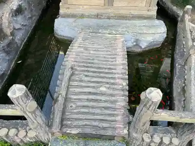 下落合弁財天の{uncategorized: "未分類", other: "その他", undefined: "問題あり", building: "その他建物", grave: "お墓", sacred_gate: "鳥居", guardian: "狛犬", statue: "像", buddha: "仏像", history: "歴史", nature: "自然", garden: "庭園", animal: "動物", pagoda: "塔", temizu: "手水舎", mountain_gate: "山門・神門", sanctuary: "本殿・本堂", subordinate: "末社・摂社", art: "芸術", scenery: "景色", jizo: "地蔵", ema: "絵馬", goshuin: "御朱印", omikuji: "おみくじ", items: "授与品その他", amulet: "お守り", goshuincho: "御朱印帳", eats: "食事", festival: "お祭り", votive_dance: "神楽", shichigosan: "七五三参", wedding: "結婚式", experience: "体験その他", initially: "初詣", around: "周辺", anti_infection: "感染症対策"}