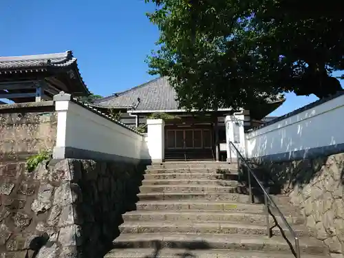 願照寺の山門・神門