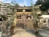 尾長天満宮の{uncategorized: "未分類", other: "その他", undefined: "問題あり", building: "その他建物", grave: "お墓", sacred_gate: "鳥居", guardian: "狛犬", statue: "像", buddha: "仏像", history: "歴史", nature: "自然", garden: "庭園", animal: "動物", pagoda: "塔", temizu: "手水舎", mountain_gate: "山門・神門", sanctuary: "本殿・本堂", subordinate: "末社・摂社", art: "芸術", scenery: "景色", jizo: "地蔵", ema: "絵馬", goshuin: "御朱印", omikuji: "おみくじ", items: "授与品その他", amulet: "お守り", goshuincho: "御朱印帳", eats: "食事", festival: "お祭り", votive_dance: "神楽", shichigosan: "七五三参", wedding: "結婚式", experience: "体験その他", initially: "初詣", around: "周辺", anti_infection: "感染症対策"}