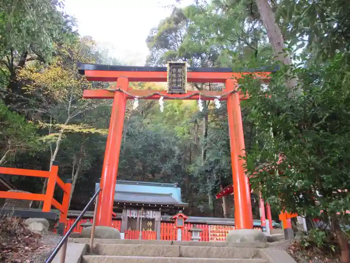 櫟谷宗像神社(松尾大社摂社)の鳥居