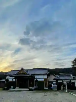 宇流富志祢神社御旅所の{uncategorized: "未分類", other: "その他", undefined: "問題あり", building: "その他建物", grave: "お墓", sacred_gate: "鳥居", guardian: "狛犬", statue: "像", buddha: "仏像", history: "歴史", nature: "自然", garden: "庭園", animal: "動物", pagoda: "塔", temizu: "手水舎", mountain_gate: "山門・神門", sanctuary: "本殿・本堂", subordinate: "末社・摂社", art: "芸術", scenery: "景色", jizo: "地蔵", ema: "絵馬", goshuin: "御朱印", omikuji: "おみくじ", items: "授与品その他", amulet: "お守り", goshuincho: "御朱印帳", eats: "食事", festival: "お祭り", votive_dance: "神楽", shichigosan: "七五三参", wedding: "結婚式", experience: "体験その他", initially: "初詣", around: "周辺", anti_infection: "感染症対策"}
