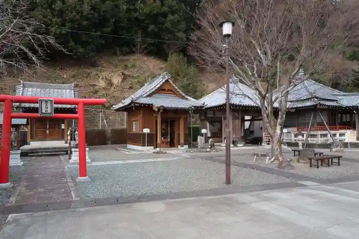 鬼岩寺(静岡県)