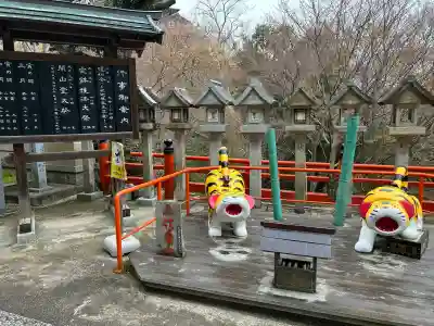 朝護孫子寺の{uncategorized: "未分類", other: "その他", undefined: "問題あり", building: "その他建物", grave: "お墓", sacred_gate: "鳥居", guardian: "狛犬", statue: "像", buddha: "仏像", history: "歴史", nature: "自然", garden: "庭園", animal: "動物", pagoda: "塔", temizu: "手水舎", mountain_gate: "山門・神門", sanctuary: "本殿・本堂", subordinate: "末社・摂社", art: "芸術", scenery: "景色", jizo: "地蔵", ema: "絵馬", goshuin: "御朱印", omikuji: "おみくじ", items: "授与品その他", amulet: "お守り", goshuincho: "御朱印帳", eats: "食事", festival: "お祭り", votive_dance: "神楽", shichigosan: "七五三参", wedding: "結婚式", experience: "体験その他", initially: "初詣", around: "周辺", anti_infection: "感染症対策"}