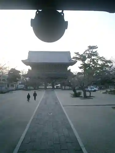 光明寺の山門・神門