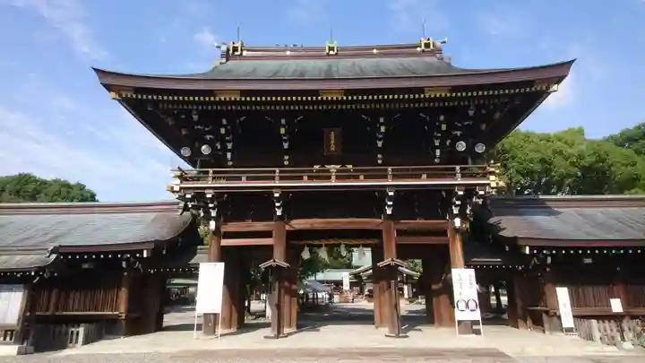 真清田神社の山門・神門