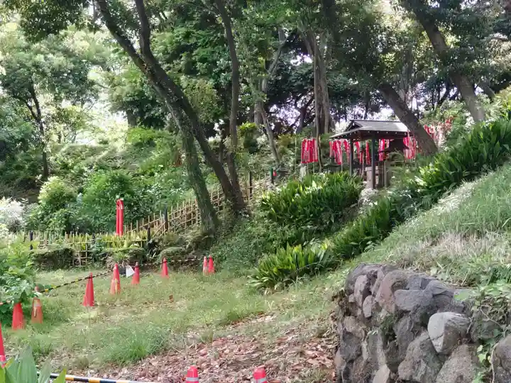 円山随身稲荷大明神のその他建物