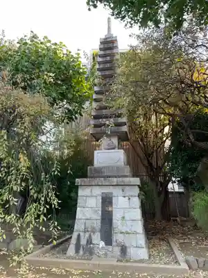 新井薬師(梅照院)の塔