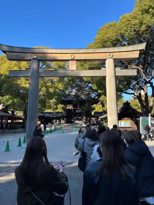 明治神宮の{uncategorized: "未分類", other: "その他", undefined: "問題あり", building: "その他建物", grave: "お墓", sacred_gate: "鳥居", guardian: "狛犬", statue: "像", buddha: "仏像", history: "歴史", nature: "自然", garden: "庭園", animal: "動物", pagoda: "塔", temizu: "手水舎", mountain_gate: "山門・神門", sanctuary: "本殿・本堂", subordinate: "末社・摂社", art: "芸術", scenery: "景色", jizo: "地蔵", ema: "絵馬", goshuin: "御朱印", omikuji: "おみくじ", items: "授与品その他", amulet: "お守り", goshuincho: "御朱印帳", eats: "食事", festival: "お祭り", votive_dance: "神楽", shichigosan: "七五三参", wedding: "結婚式", experience: "体験その他", initially: "初詣", around: "周辺", anti_infection: "感染症対策"}