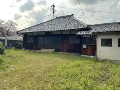 報慈寺の{uncategorized: "未分類", other: "その他", undefined: "問題あり", building: "その他建物", grave: "お墓", sacred_gate: "鳥居", guardian: "狛犬", statue: "像", buddha: "仏像", history: "歴史", nature: "自然", garden: "庭園", animal: "動物", pagoda: "塔", temizu: "手水舎", mountain_gate: "山門・神門", sanctuary: "本殿・本堂", subordinate: "末社・摂社", art: "芸術", scenery: "景色", jizo: "地蔵", ema: "絵馬", goshuin: "御朱印", omikuji: "おみくじ", items: "授与品その他", amulet: "お守り", goshuincho: "御朱印帳", eats: "食事", festival: "お祭り", votive_dance: "神楽", shichigosan: "七五三参", wedding: "結婚式", experience: "体験その他", initially: "初詣", around: "周辺", anti_infection: "感染症対策"}