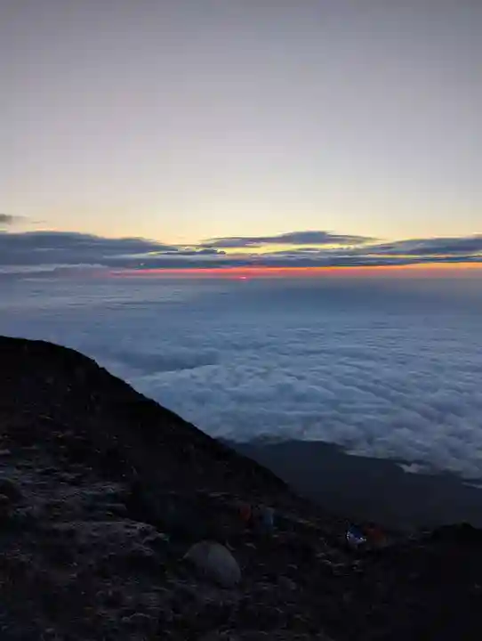 富士山頂上久須志神社(静岡県)