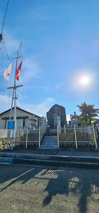西條神社の{uncategorized: "未分類", other: "その他", undefined: "問題あり", building: "その他建物", grave: "お墓", sacred_gate: "鳥居", guardian: "狛犬", statue: "像", buddha: "仏像", history: "歴史", nature: "自然", garden: "庭園", animal: "動物", pagoda: "塔", temizu: "手水舎", mountain_gate: "山門・神門", sanctuary: "本殿・本堂", subordinate: "末社・摂社", art: "芸術", scenery: "景色", jizo: "地蔵", ema: "絵馬", goshuin: "御朱印", omikuji: "おみくじ", items: "授与品その他", amulet: "お守り", goshuincho: "御朱印帳", eats: "食事", festival: "お祭り", votive_dance: "神楽", shichigosan: "七五三参", wedding: "結婚式", experience: "体験その他", initially: "初詣", around: "周辺", anti_infection: "感染症対策"}