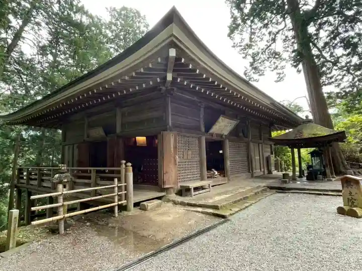 室生寺奥の院の{uncategorized: "未分類", other: "その他", undefined: "問題あり", building: "その他建物", grave: "お墓", sacred_gate: "鳥居", guardian: "狛犬", statue: "像", buddha: "仏像", history: "歴史", nature: "自然", garden: "庭園", animal: "動物", pagoda: "塔", temizu: "手水舎", mountain_gate: "山門・神門", sanctuary: "本殿・本堂", subordinate: "末社・摂社", art: "芸術", scenery: "景色", jizo: "地蔵", ema: "絵馬", goshuin: "御朱印", omikuji: "おみくじ", items: "授与品その他", amulet: "お守り", goshuincho: "御朱印帳", eats: "食事", festival: "お祭り", votive_dance: "神楽", shichigosan: "七五三参", wedding: "結婚式", experience: "体験その他", initially: "初詣", around: "周辺", anti_infection: "感染症対策"}
