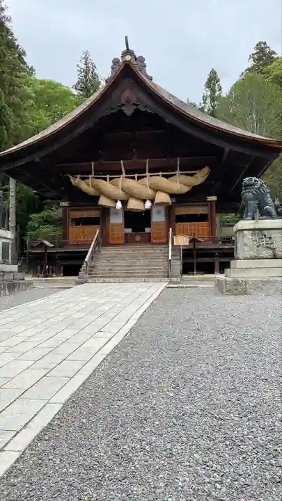 諏訪大社下社秋宮(長野県)