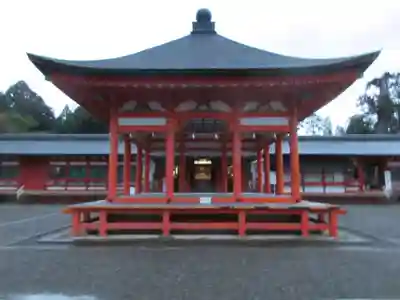 美濃國一宮　南宮大社の本殿・本堂