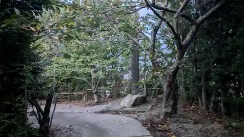 國司神社の庭園