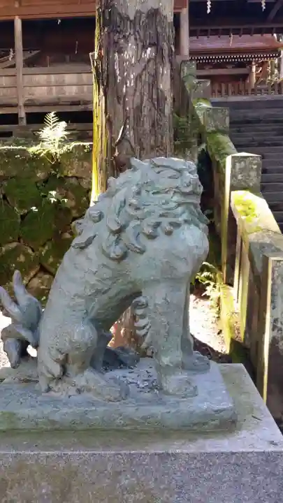 諏訪大社の狛犬