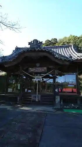 郡浦神社の本殿