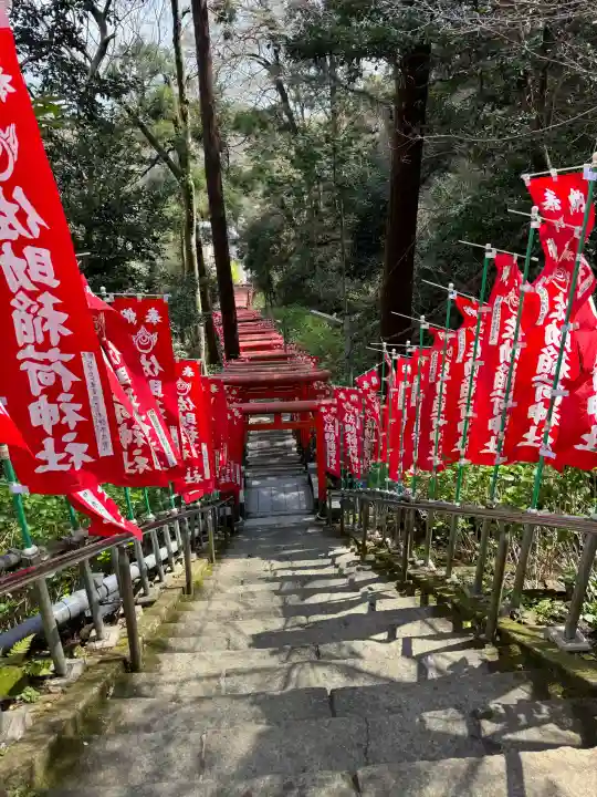 佐助稲荷神社の{uncategorized: "未分類", other: "その他", undefined: "問題あり", building: "その他建物", grave: "お墓", sacred_gate: "鳥居", guardian: "狛犬", statue: "像", buddha: "仏像", history: "歴史", nature: "自然", garden: "庭園", animal: "動物", pagoda: "塔", temizu: "手水舎", mountain_gate: "山門・神門", sanctuary: "本殿・本堂", subordinate: "末社・摂社", art: "芸術", scenery: "景色", jizo: "地蔵", ema: "絵馬", goshuin: "御朱印", omikuji: "おみくじ", items: "授与品その他", amulet: "お守り", goshuincho: "御朱印帳", eats: "食事", festival: "お祭り", votive_dance: "神楽", shichigosan: "七五三参", wedding: "結婚式", experience: "体験その他", initially: "初詣", around: "周辺", anti_infection: "感染症対策"}