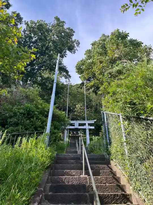 円覚寺の{uncategorized: "未分類", other: "その他", undefined: "問題あり", building: "その他建物", grave: "お墓", sacred_gate: "鳥居", guardian: "狛犬", statue: "像", buddha: "仏像", history: "歴史", nature: "自然", garden: "庭園", animal: "動物", pagoda: "塔", temizu: "手水舎", mountain_gate: "山門・神門", sanctuary: "本殿・本堂", subordinate: "末社・摂社", art: "芸術", scenery: "景色", jizo: "地蔵", ema: "絵馬", goshuin: "御朱印", omikuji: "おみくじ", items: "授与品その他", amulet: "お守り", goshuincho: "御朱印帳", eats: "食事", festival: "お祭り", votive_dance: "神楽", shichigosan: "七五三参", wedding: "結婚式", experience: "体験その他", initially: "初詣", around: "周辺", anti_infection: "感染症対策"}